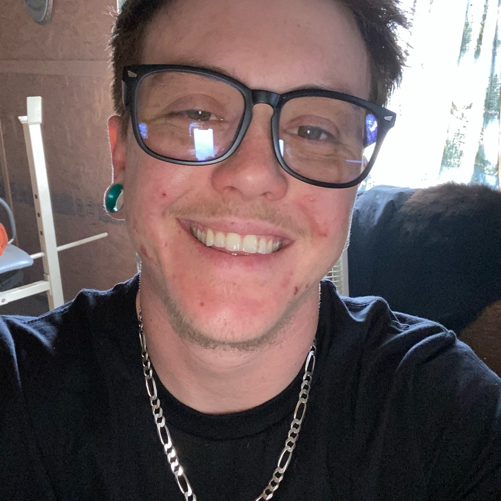 Meet your Posher, Caleb